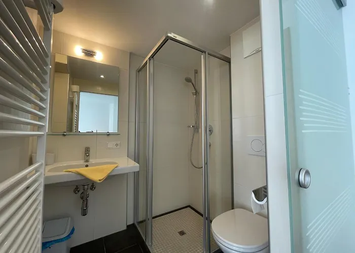 هوبيرتوشوف فيرينفونونغن شقة جيرلوس